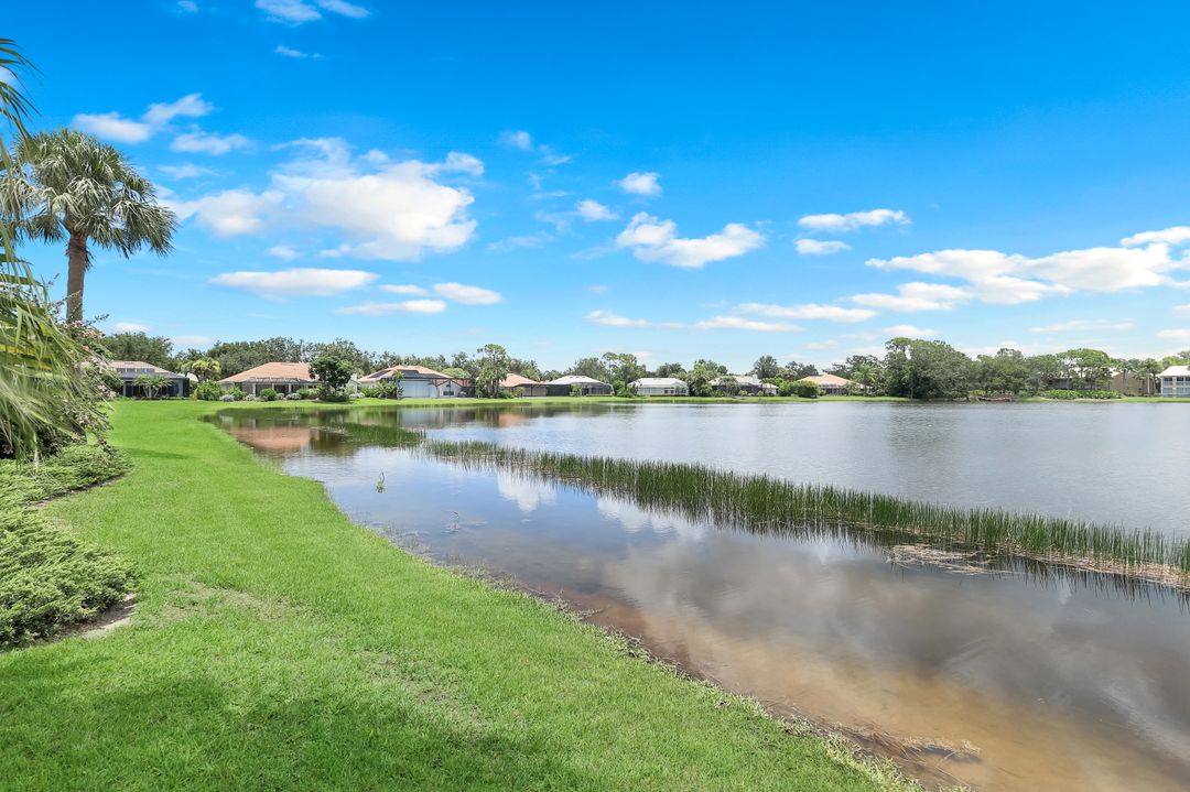 3760 Lakemont Dr, Bonita Springs, FL 34134