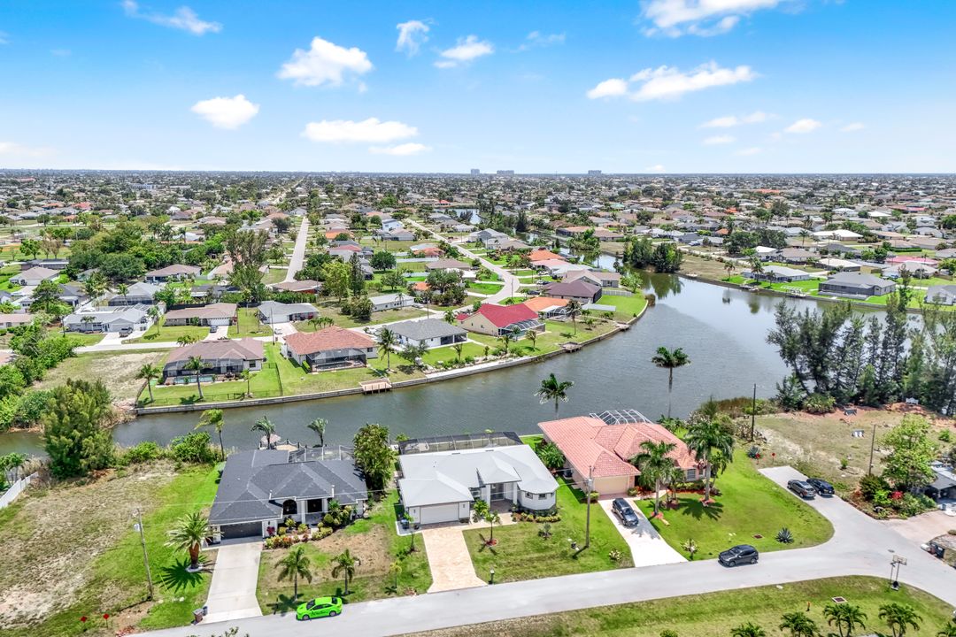 406 SW 28th St, Cape Coral, FL 33914