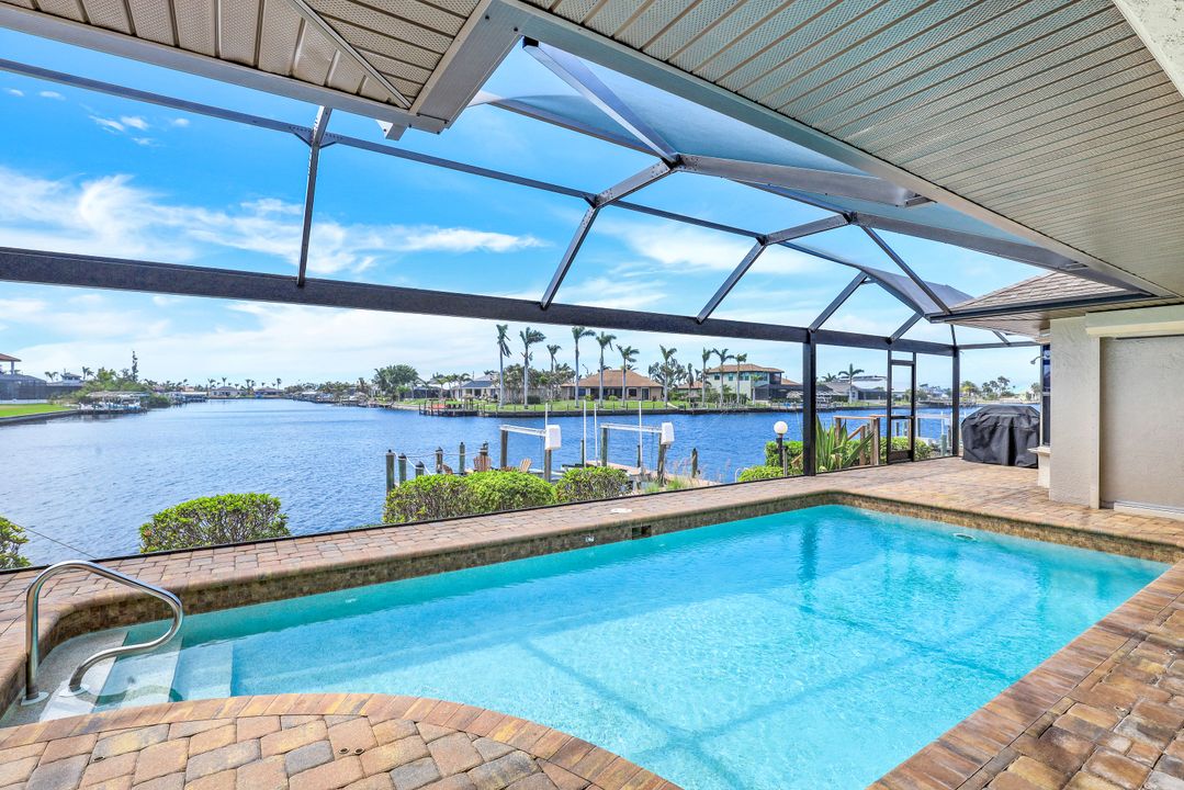 4702 SW 25th Ct, Cape Coral, FL 33914