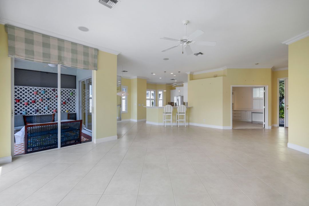 4970 Bollard Ct, Naples, FL 34112