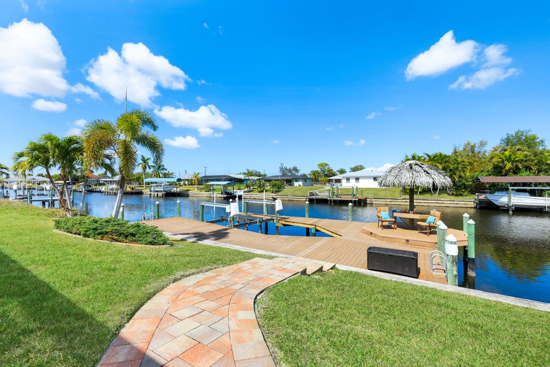 1409 SE 17th St, Cape Coral, FL 33990