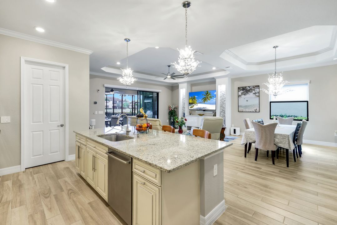 28047 Foxrock Ct, Bonita Springs, FL 34135