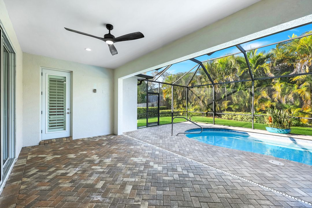 1371 Michigan Ave, Naples, FL 34103