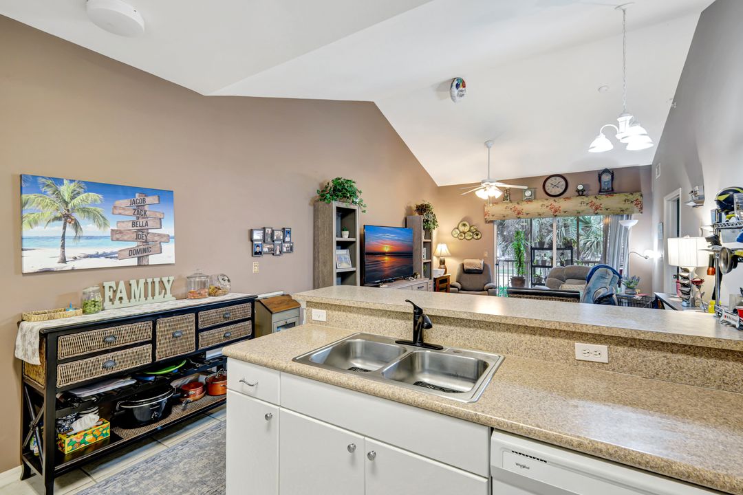 950 Hancock Creek S Blvd #524, Cape Coral, FL 33909