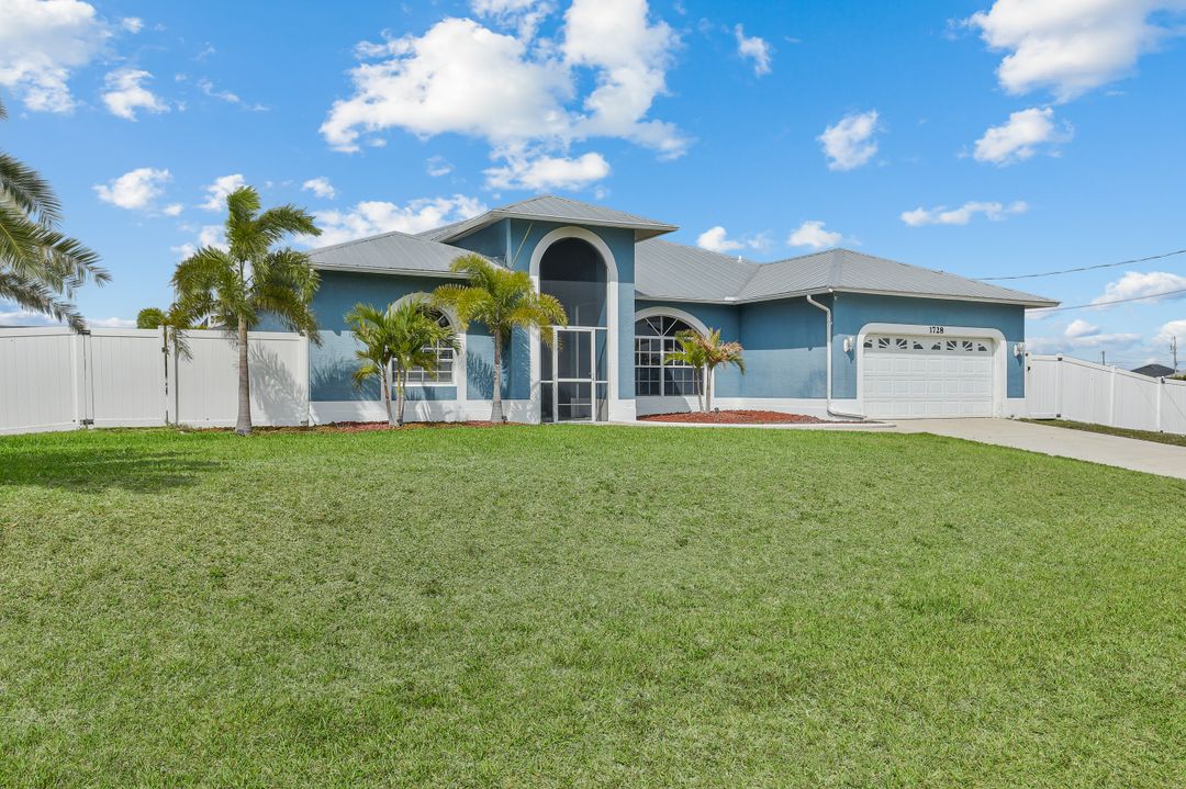 1728 NW 7th Ave, Cape Coral, FL 33993