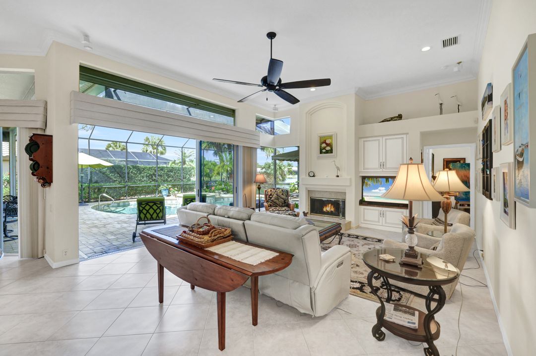 3750 Lakemont Dr, Bonita Springs, FL 34134