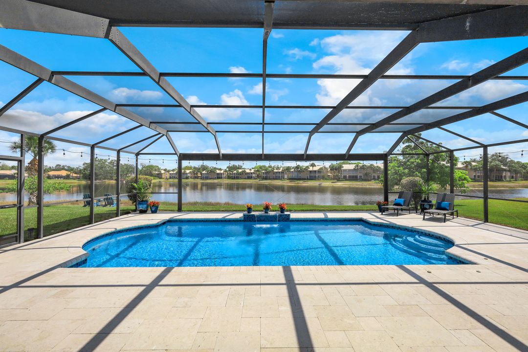 3730 Lakemont Dr, Bonita Springs, FL 34134