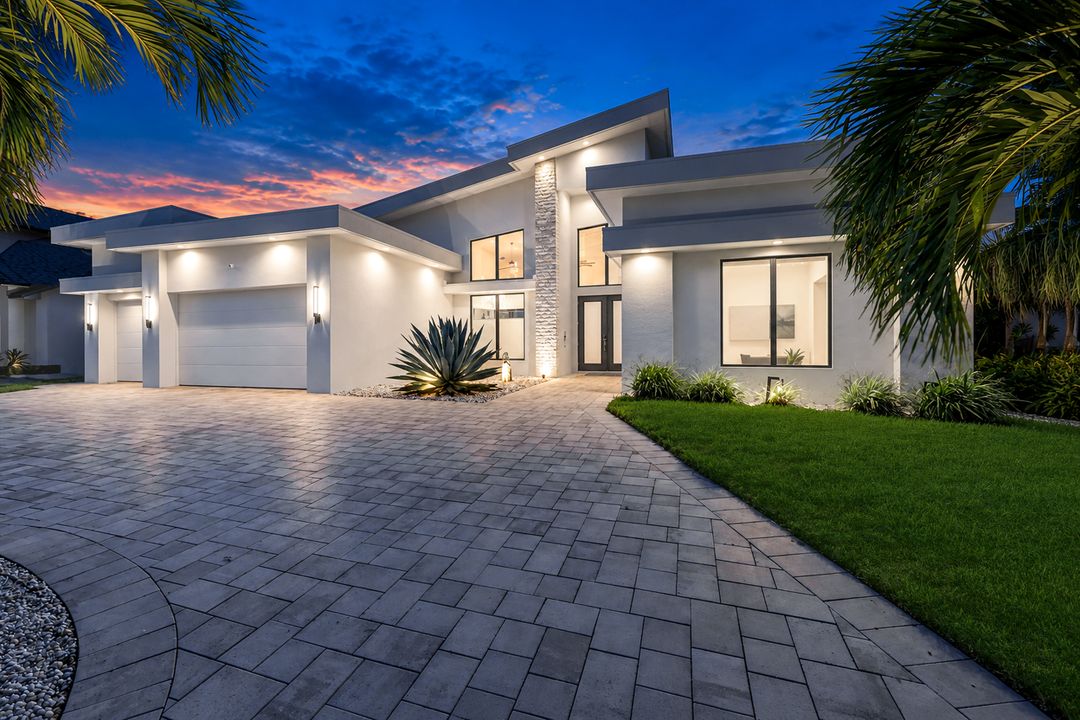 4408 SW 28th Pl, Cape Coral, FL 33914