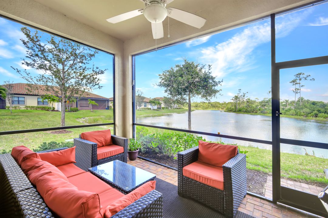 9079 Triangle Palms Ln, Fort Myers, FL 33913