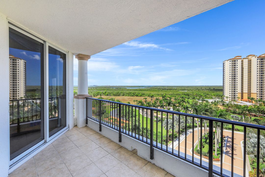 1060 Borghese Ln #803, Naples, FL 34114