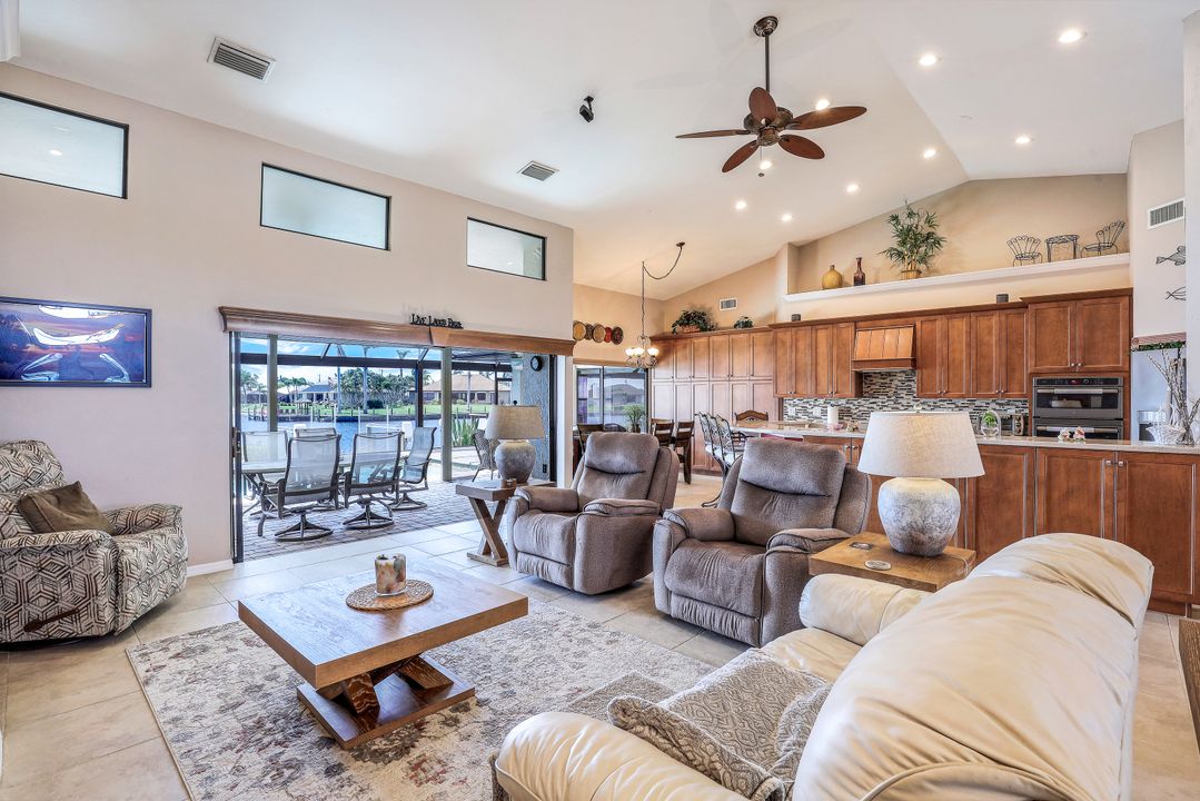 4702 SW 25th Ct, Cape Coral, FL 33914