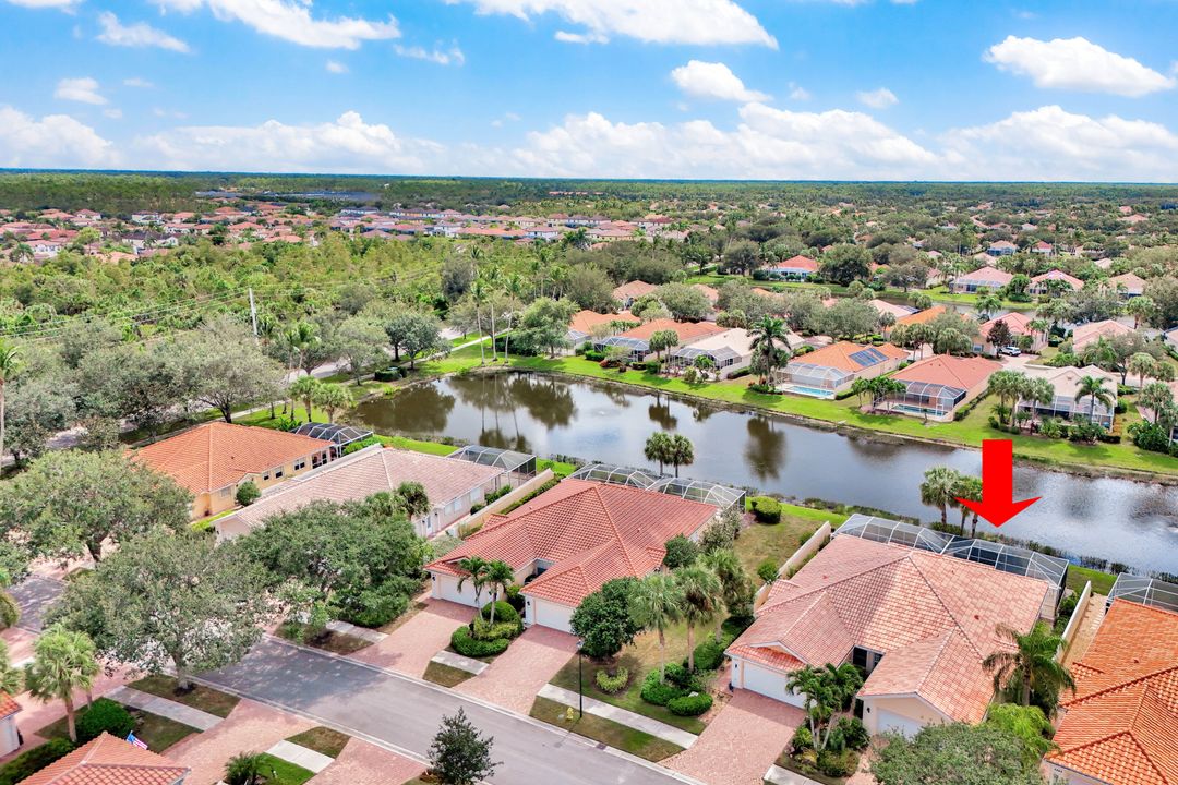 4307 Redonda Ln, Naples, FL 34119