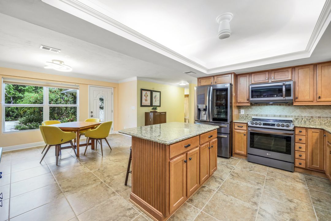 24642 Claire St, Bonita Springs, FL 34135