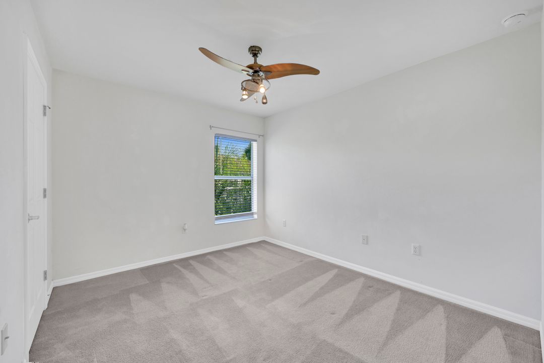 1088 Oxford Ln #48, Naples, FL 34105