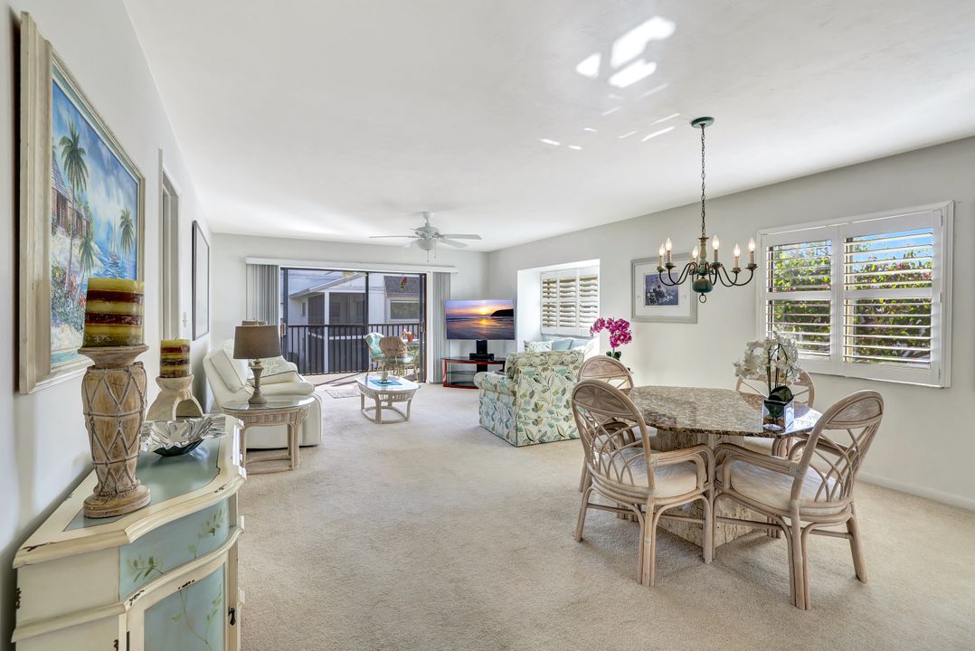 910 Vanderbilt Beach Rd #325, Naples, FL 34108