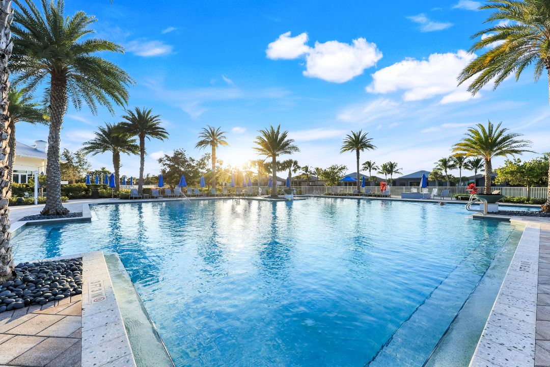 9328 Surfbird Ct, Naples, FL 34120