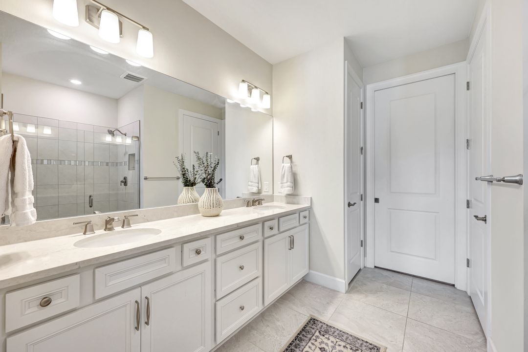 12240 Canal Grande Dr, Fort Myers, FL 33913