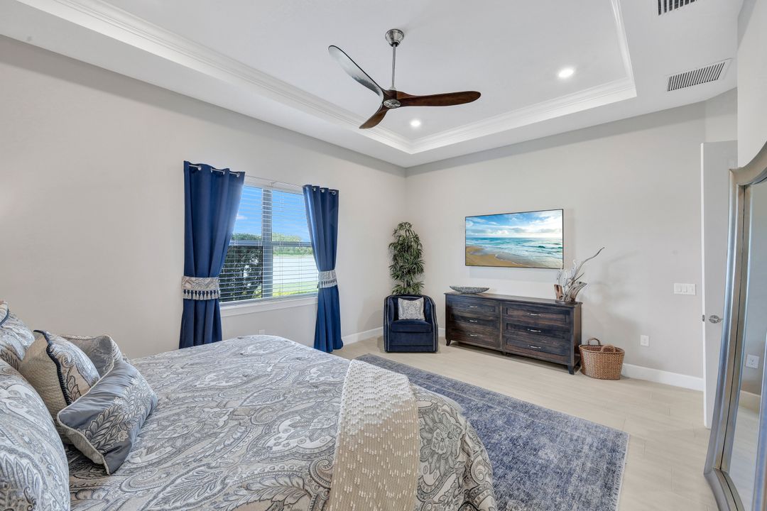 19184 Aqua Shore Dr, Fort Myers, FL 33913