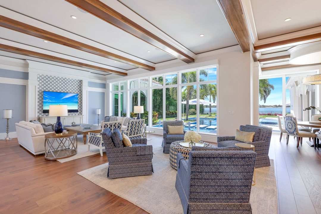 17412 Via Lugano Ct, Miromar Lakes, FL 33913