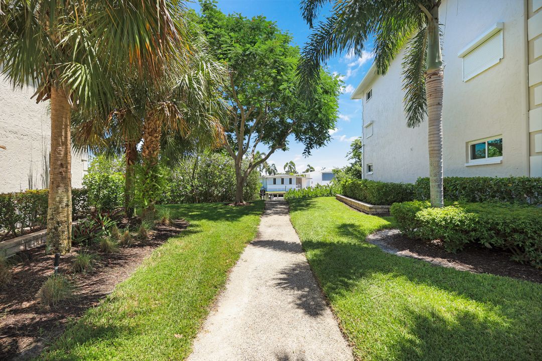 3051 Sandpiper Bay Cir #I101, Naples, FL 34112