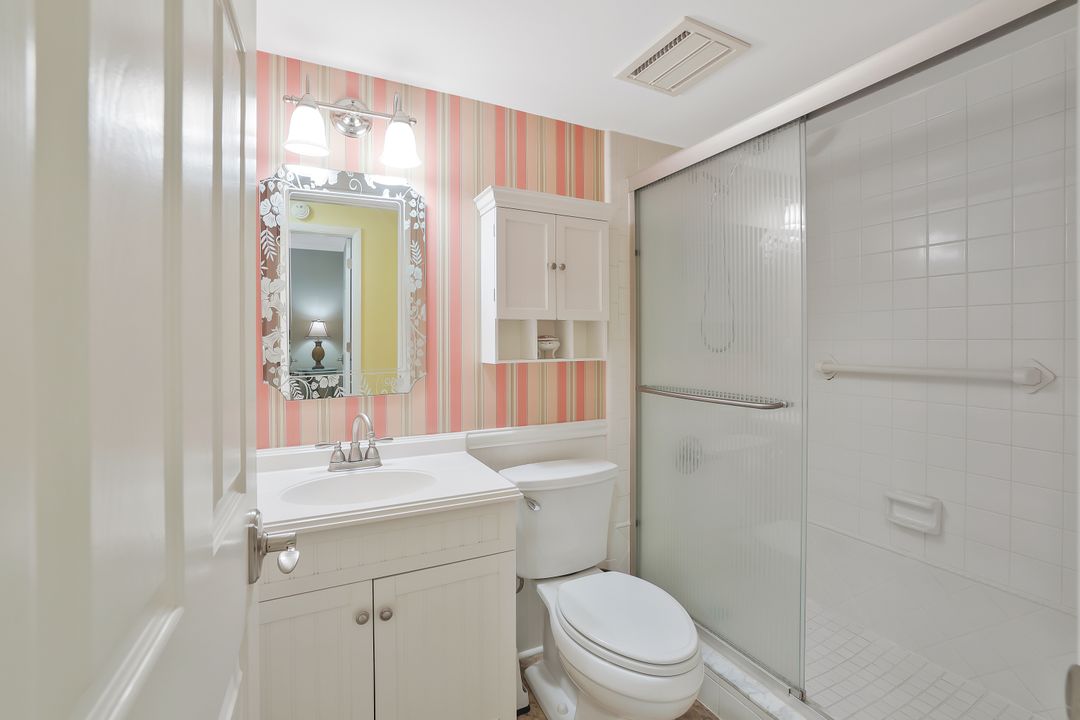 4126 Belair Ln #B10, Naples, FL 34103