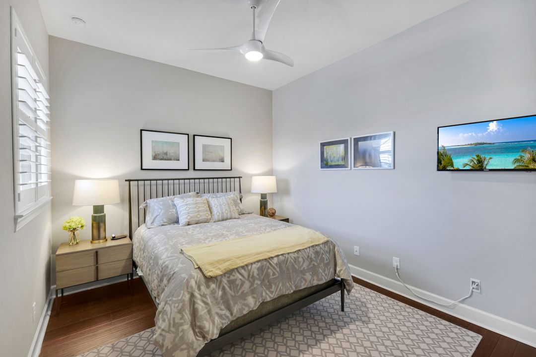 9684 Montelanico Loop #204, Naples, FL 34119