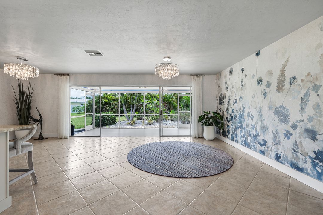 5236 Elm Ct, Cape Coral, FL 33904