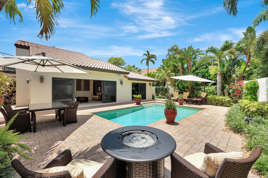 6 Las Brisas Way, Naples, FL 34108