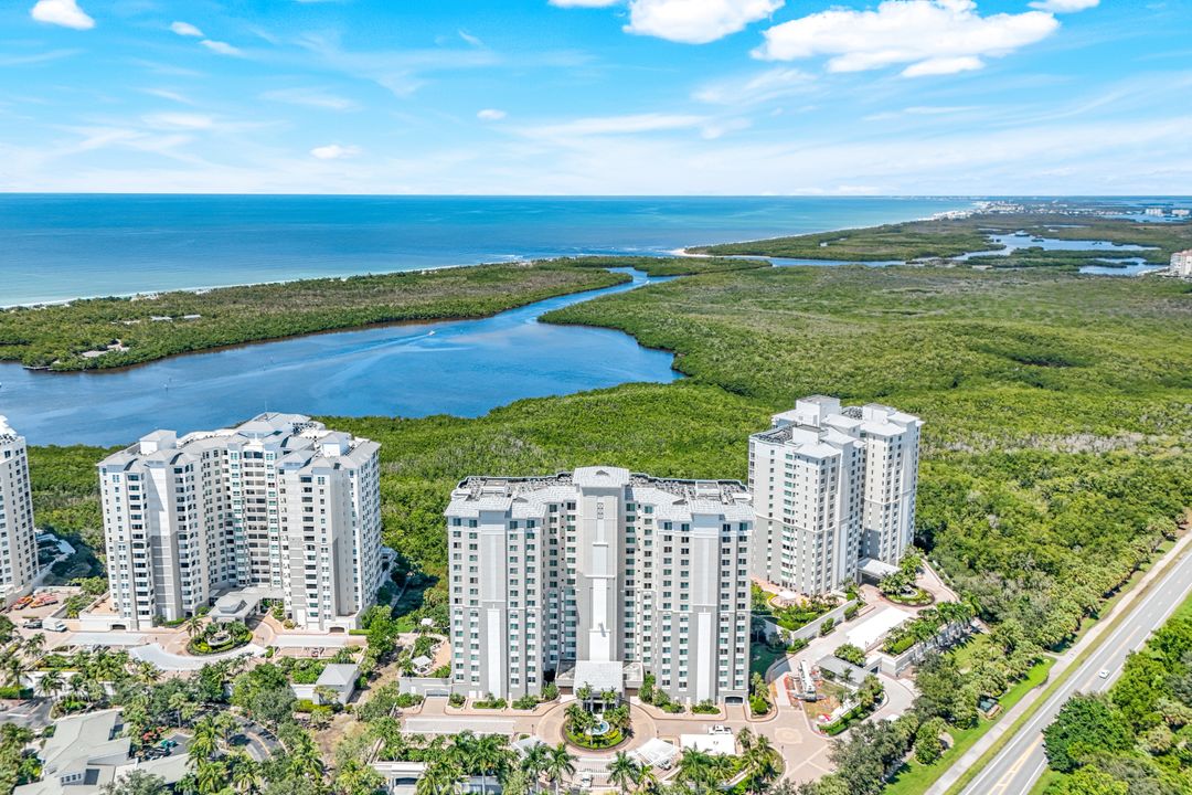 275 Indies Way #1001, Naples, FL 34110