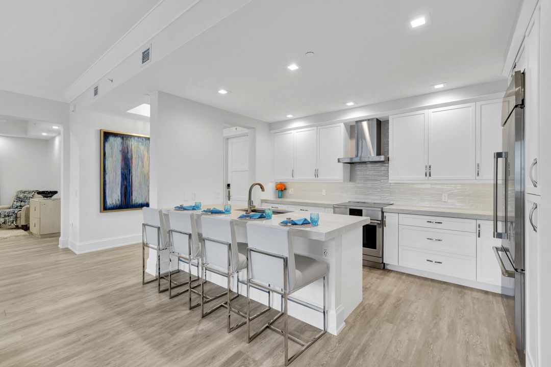 1030 3rd Ave S #419, Naples, FL 34102