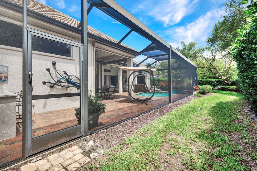 3441 Lakemont Dr, Bonita Springs, FL 34134