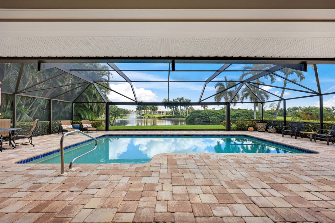 2264 Imperial Golf Course Blvd, Naples, FL 34110
