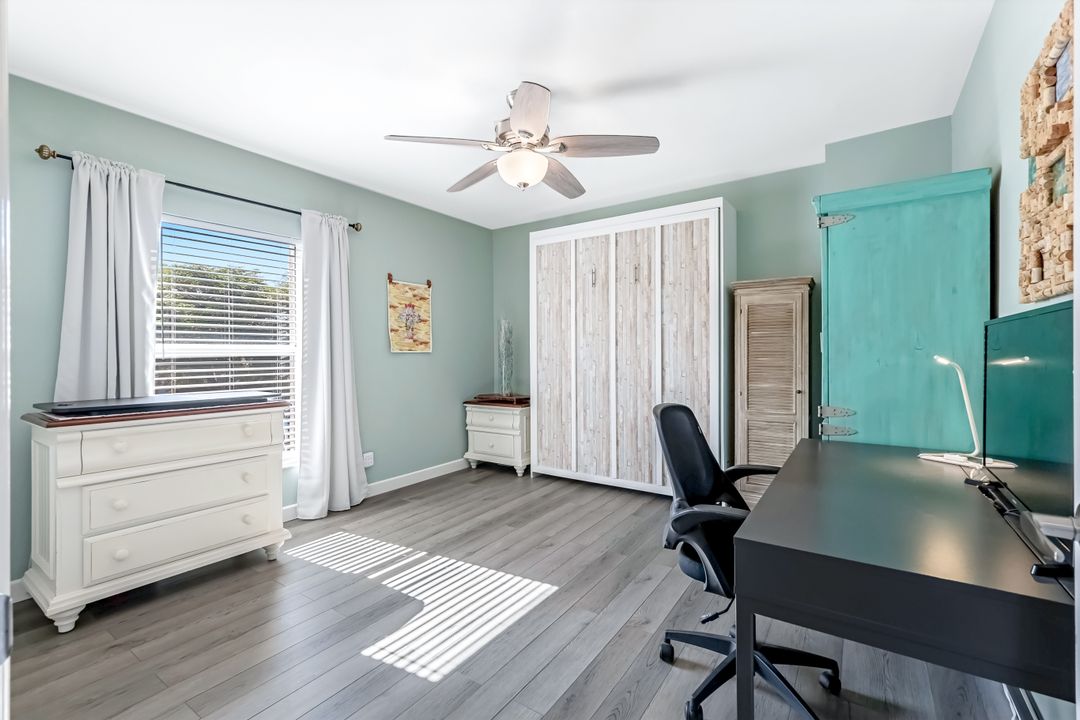 524 Lake Louise Cir #504, Naples, FL 34110