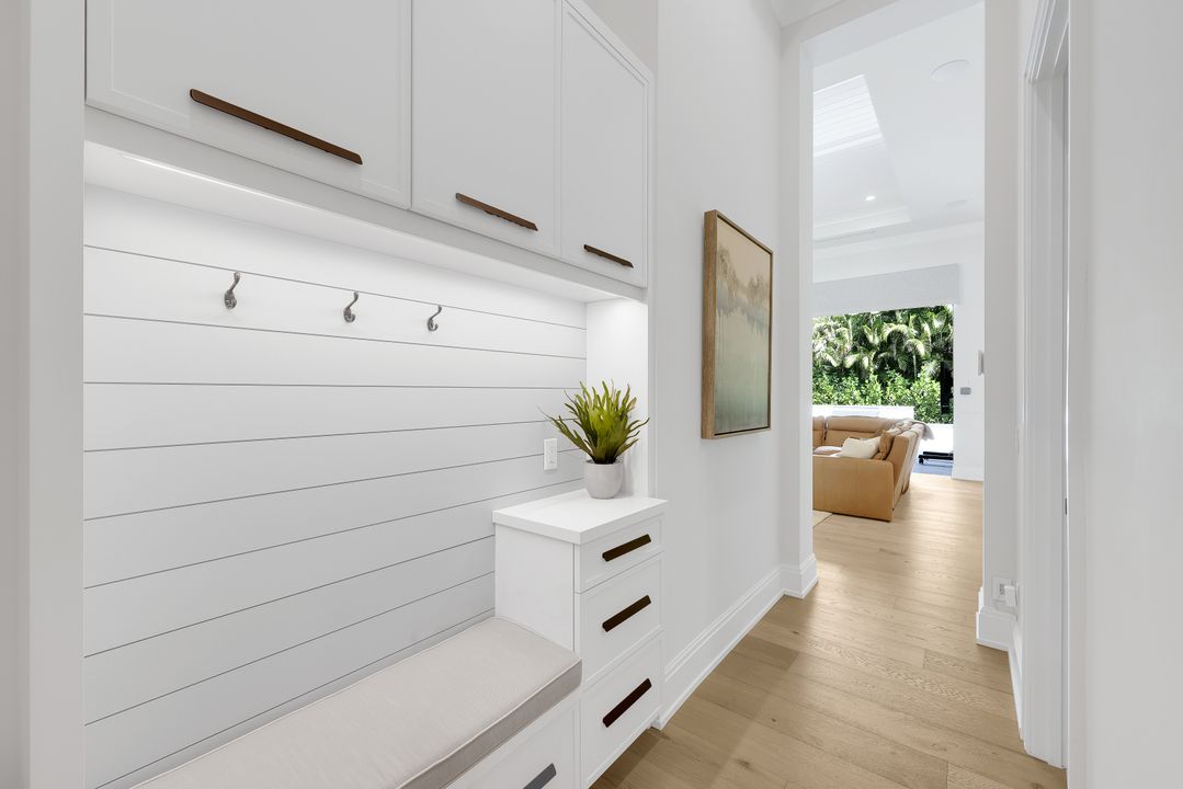 767 Park Shore Dr, Naples, FL 34103