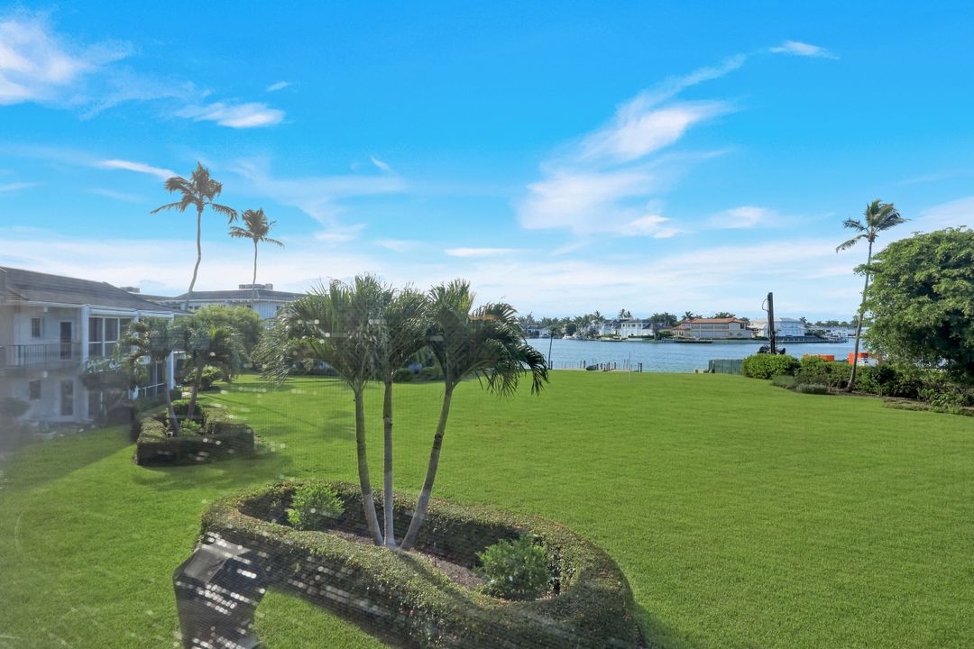3400 Gulf Shore Blvd N #B4, Naples, FL 34103
