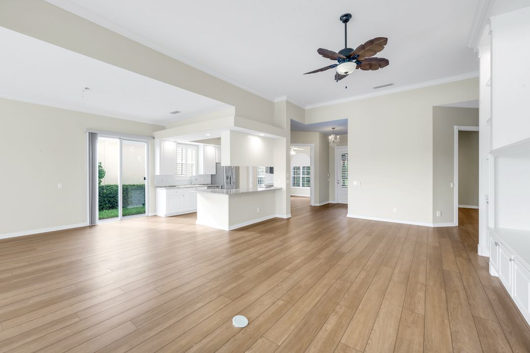 3821 Whidbey Way, Naples, FL 34119