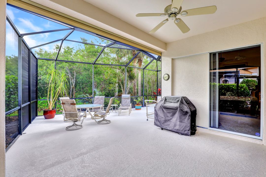 12715 Fox Ridge Dr, Bonita Springs, FL 34135