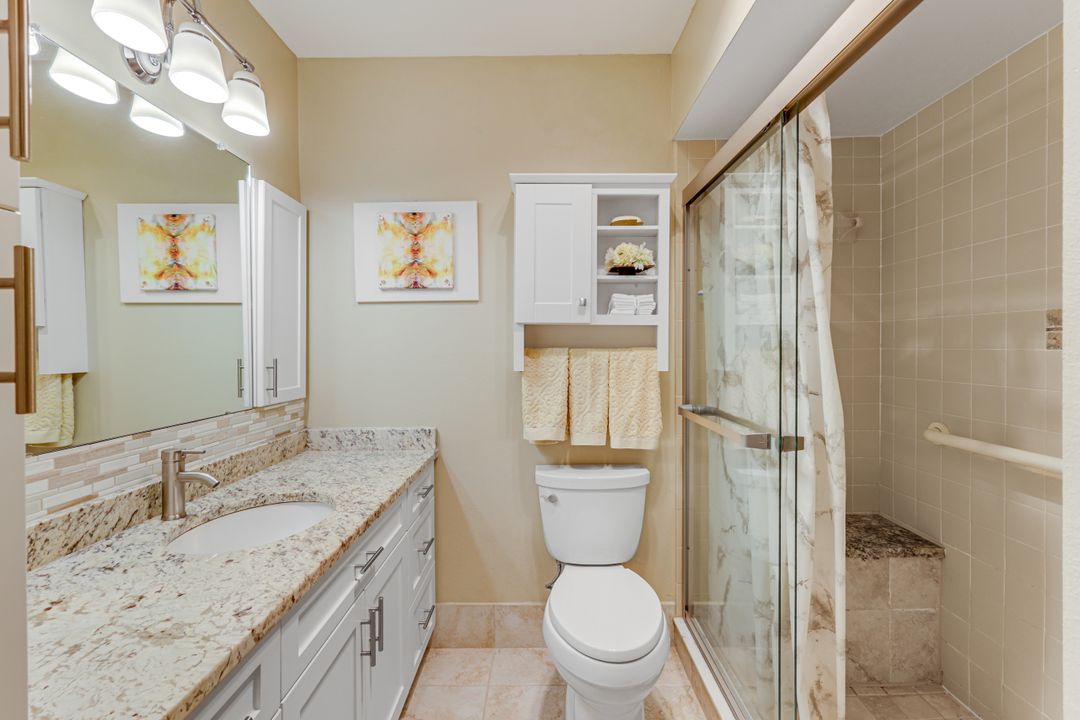 7079 Cedarhurst Dr, Fort Myers, FL 33919
