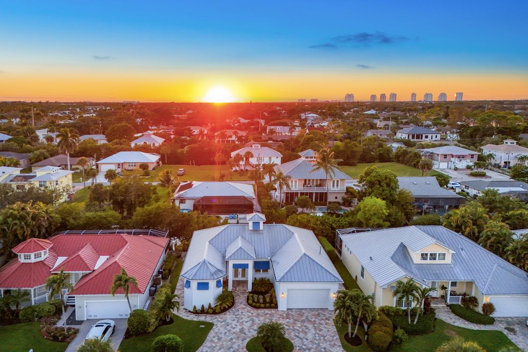 27080 Flamingo Dr, Bonita Springs, FL 34135