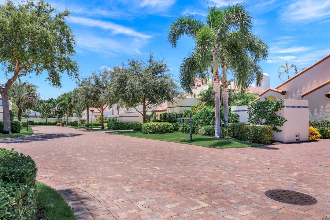 Turtle Bay Dr, Naples, FL 34108