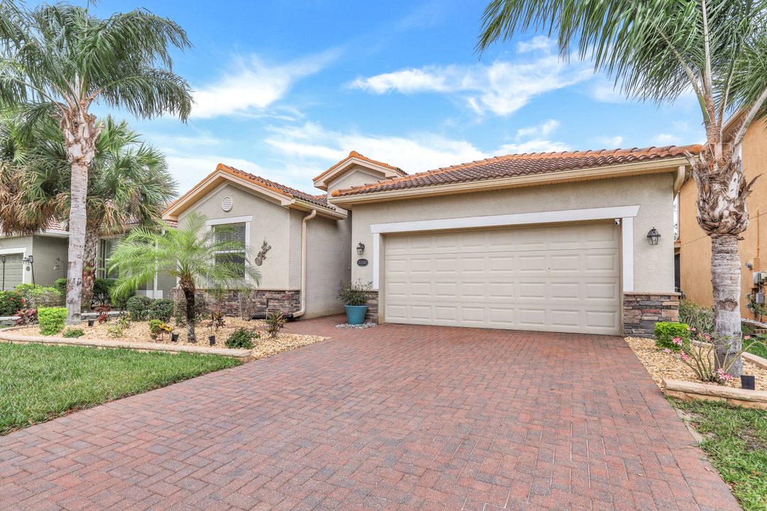 21140 Bella Terra Blvd, Estero, FL 33928