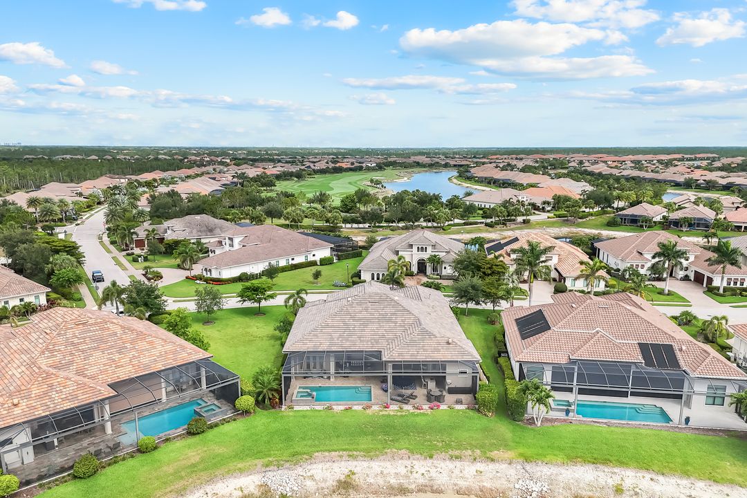 9010 Arrezo Ct, Naples, FL 34119