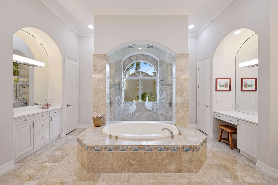 15175 Brolio Way, Naples, FL 34110