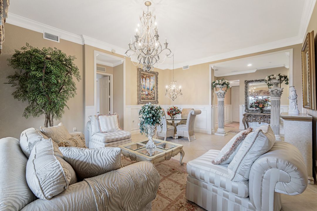 9255 Museo Cir  #103, Naples, FL 34114