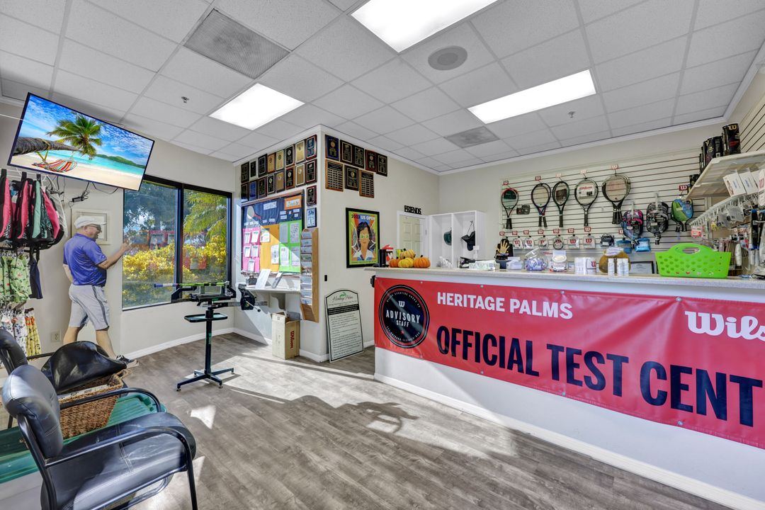 10420 Washingtonia Palm Way, Fort Myers, FL 33966