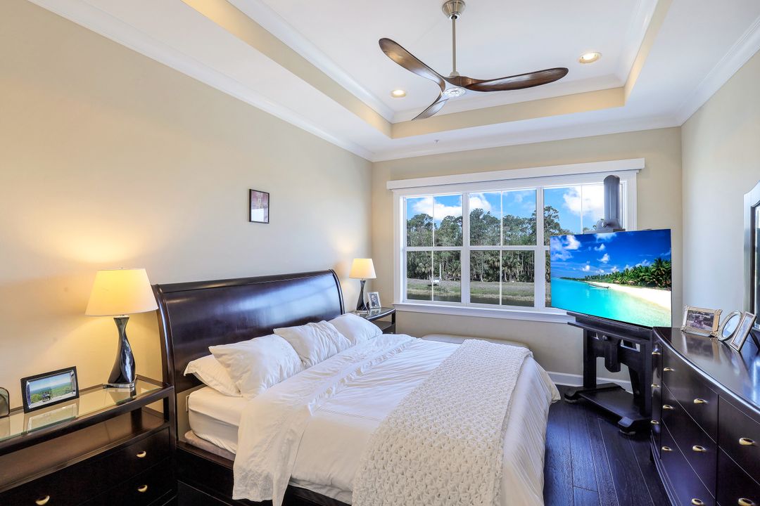 6577 Dominica Dr, Naples, FL 34113