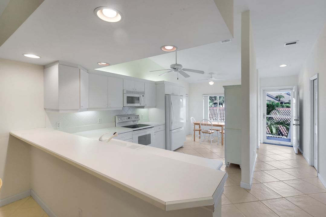 1660 Windy Pines Dr #4, Naples, FL 34112