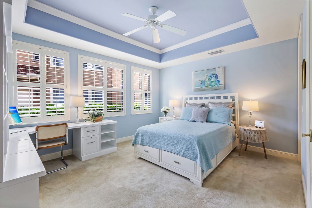 525 Avellino Isles Cir #33101, Naples, FL 34119