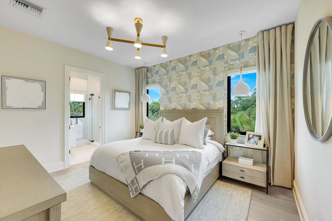 767 Park Shore Dr, Naples, FL 34103