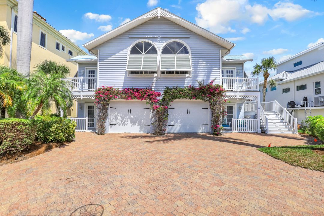 437 Tradewinds Ave, Naples, FL 34108